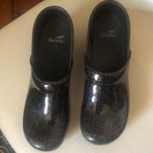 Dansko shoes size 43